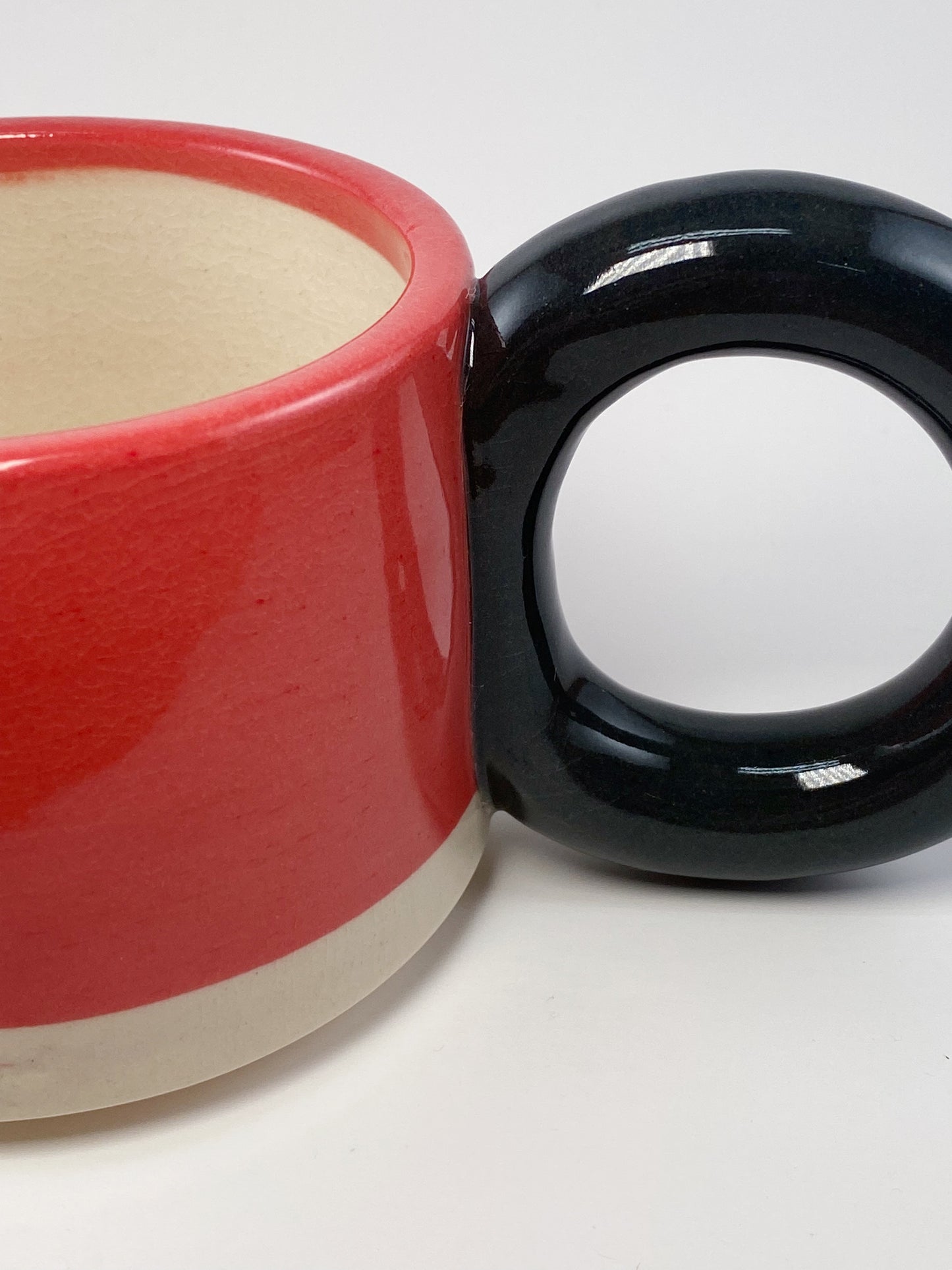 Tricolor Mug - Black, Red, White