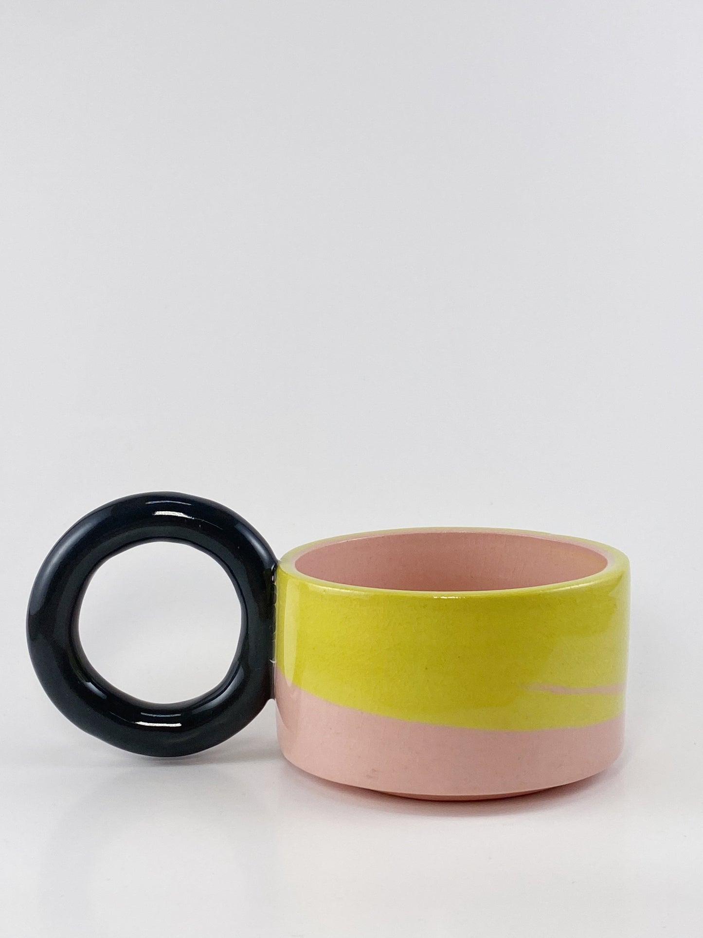 Tricolor Mug - Black, Yellow, Pink