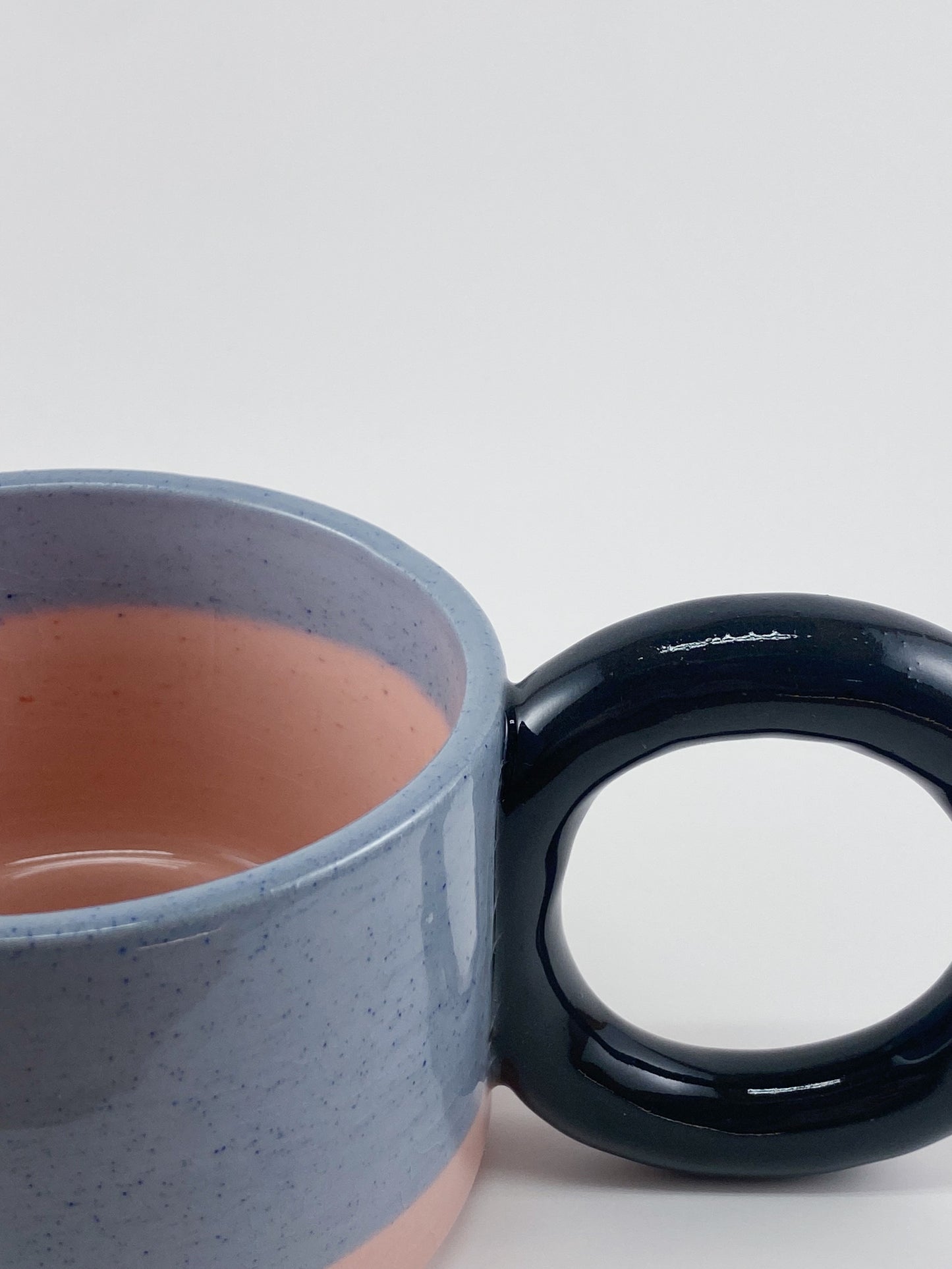 Tricolor Mug - Black, Blue, Pink